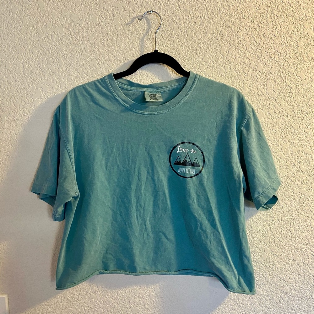 Mountain crop top